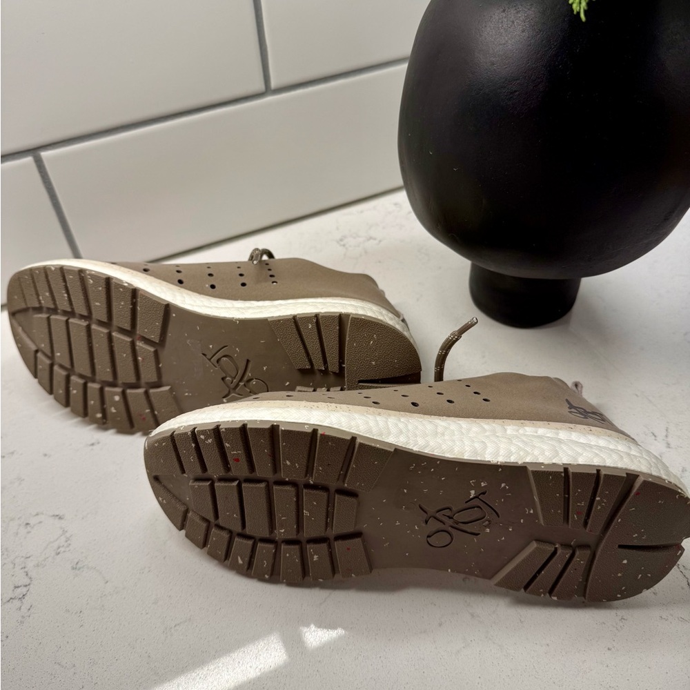 OTBT Women's ALSTEAD Sneaker Size 7 - Picture 6 of 9